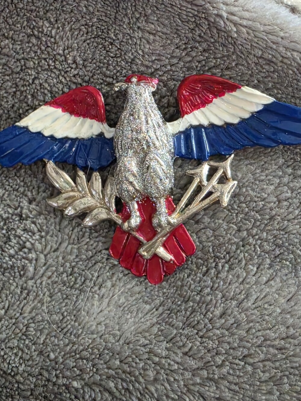 Vintage EAGLE BROOCH